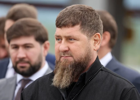Kadirovs licis šaut uz antisemītisku grautiņu dalībniekiem
