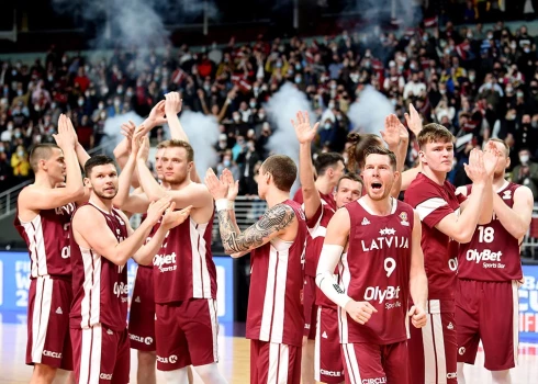 Latvijas vīriešu basketbola izlase 2023. gada Pasaules kausa kvalifikācijas spēlē "Arēnā Rīga".