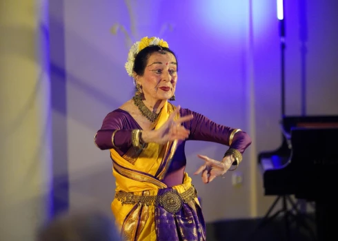 Vija Vētra pērn Rīgas Latviešu biedrībā savā 99. gadu jubilejas koncertā.