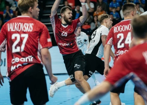 Pietrūka tik maz! Latvijas handbola izlase ar zaudējumu Igaunijai uzsāk pasaules čempionāta kvalifikācijas turnīru