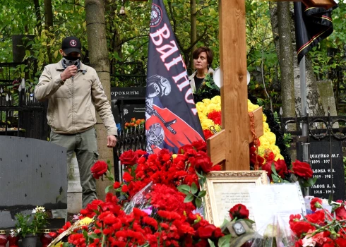 Novosibirskas kapsētas aizņēmuši “Vagner” algotņi