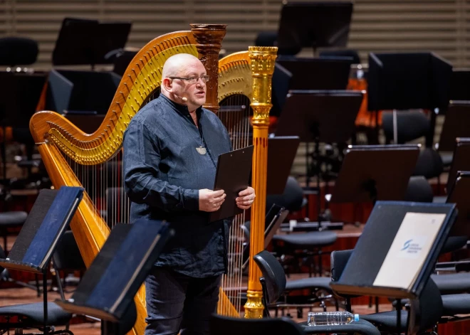 2. novembrī koncertzālē "Lielais dzintars" koncertu ciklā "Simfonija Tuvāk" pie Liepājas Simfoniskā orķestra diriģenta pults stājās Aivis Greters, lai atskaņotu nozīmīgu agrīnā romantisma skaņdarbu – franču komponista Hektora Berlioza 1830. gadā rakstīto programmatisko "Fantastisko simfoniju".