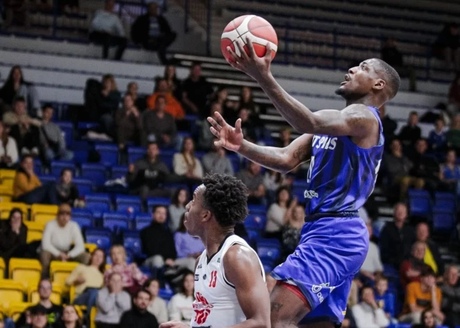 "Ventspils" basketbolisti uzvar Raplas vienību, valmierieši zaudē