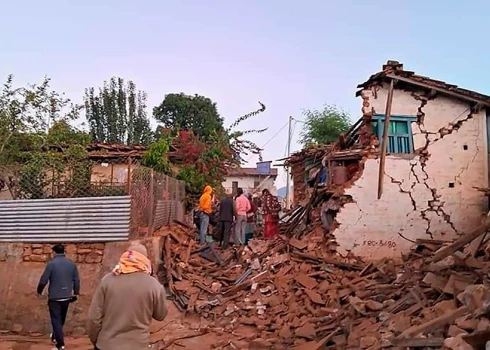 Жертвами землетрясения в Непале стали уже более 150 человек