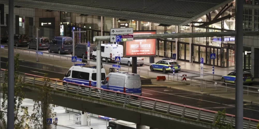 Девочку-заложницу в аэропорту Гамбурга освободили: злоумышленник сдался полиции