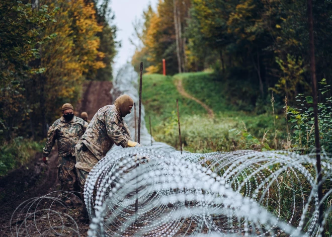 Līdz gada beigām uz Latvijas-Baltkrievijas robežas plāno izbūvēt teju 20 kilometrus žoga