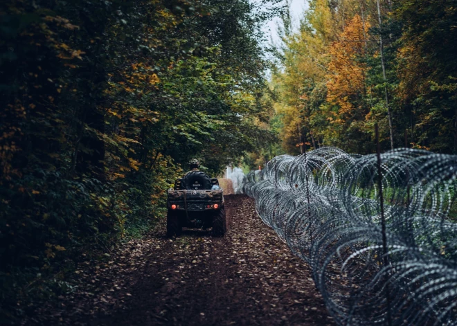 Iestājoties rudenim, samazinās migrantu spiediens pie Latvijas-Baltkrievijas robežas