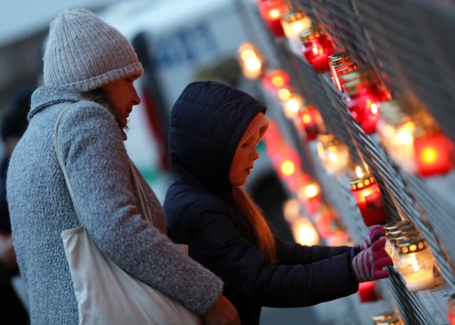 Rīgā ar vairākiem koncertiem, lāpu gājienu un svecīšu iededzināšanu atzīmēs Lāčplēša dienu