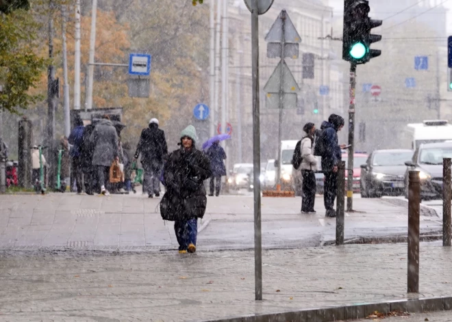 No rīta daudzviet Latvijā lietains laiks