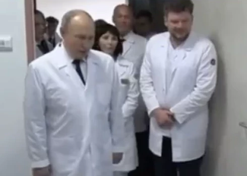 Kāda neraža... Putins slimnīcā negaidīti saskāries ar bezprecedenta "opozicionāru". VIDEO