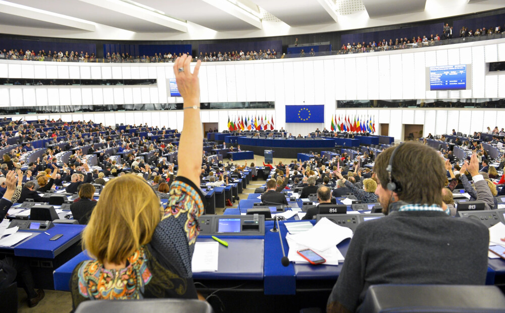 Deputāti nobažījušies. Eiropas Parlaments prasa stingrāk īstenot sankcijas pret Krieviju