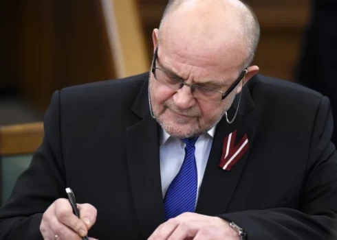 Бывшему депутату Сейма Янису Адамсонсу дали восемь с половиной лет тюрьмы за шпионаж