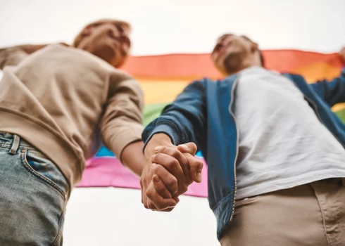 "Почему это многих оппонентов пугает?": легализация отношений однополых пар разделила партии