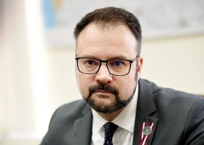 "Stabilitātei" iesniegusi atkārtotu demisijas pieprasījumu Briškenam