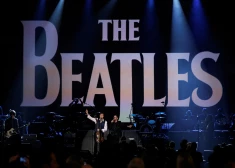 Pēc 54 gadiem "The Beatles" atgriežas britu dziesmu topa virsotnē
