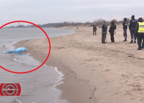 На пляже в Даугавгриве в воде обнаружено тело женщины