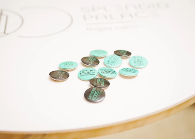 10. novembrī, kinoteātrī "Splendid Palace" aizvadītas Latvijas Televīzijas dokumentālo īsfilmu projekta "Latvijas kods. Latvija šodien" 11 gadu jubilejas svinības.