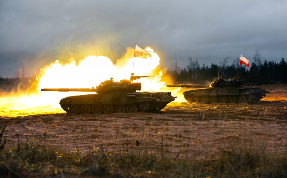 FOTO: Ādažu poligonā šauj tanki - notiek militārās mācības “Iron Spear 2023”