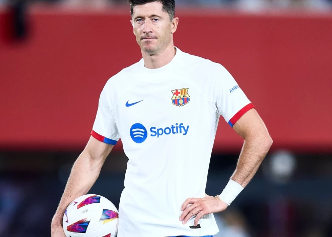 Poļi kandidātu sarakstā spēlei pret Latviju iekļauj arī Levandovski