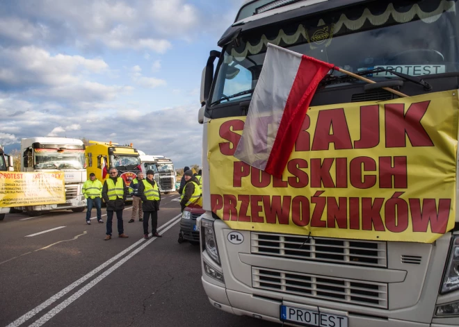 Ukrainai neizdodas vienoties ar robežu bloķējošajiem Polijas kravas automašīnu vadītājiem