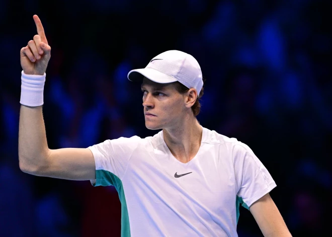 Siners kļūst par pirmo Itālijas tenisistu, kurš iekļūst "ATP Finals" pusfinālā