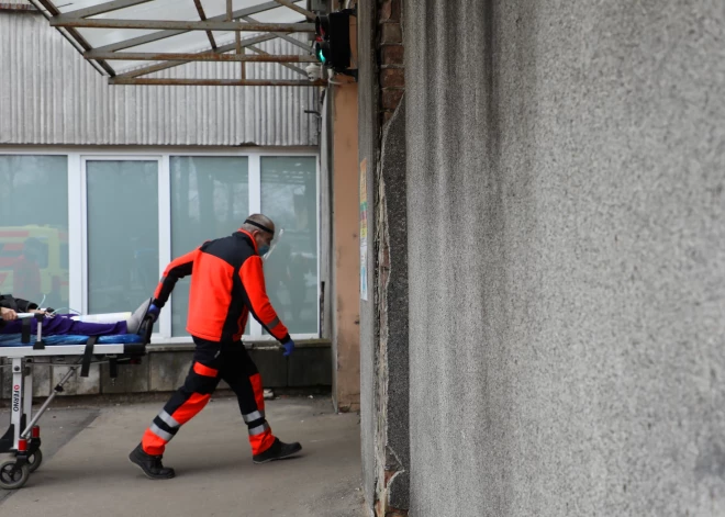 Pēdējo nedēļu laikā pieaudzis Covid-19 nāves gadījumu skaits! Inficēts katrs trešais testētais