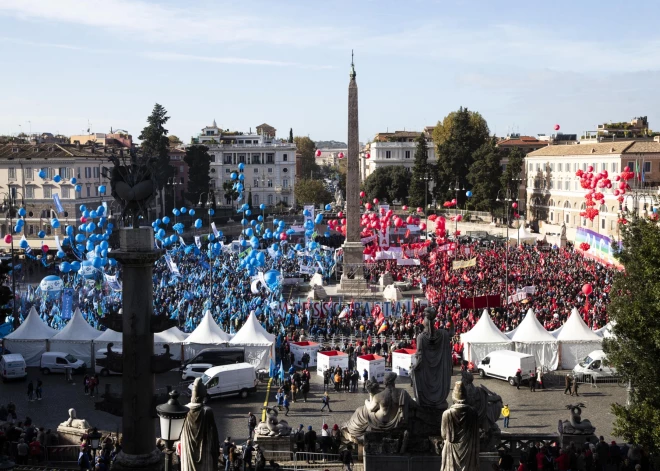 Itālijā valsts sektoru skar plaši streiki