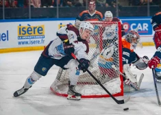 "Zemgale/LBTU" hokejisti IIHF Kontinentālā kausa mačā pārsteidz spēcīgu Francijas komandu
