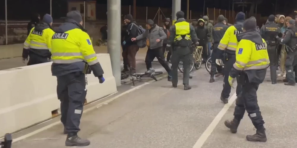 Agresīvu imigrantu grupa mēģina "šturmēt" Somijas robežu no Krievijas - tiek pielietota asaru gāze