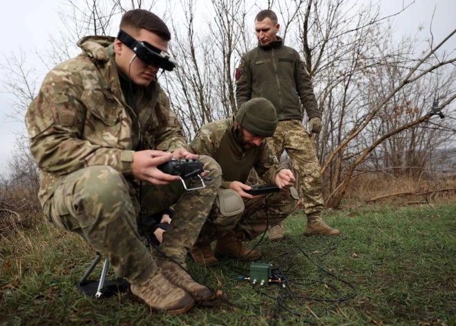 Britu izlūki: Ukrainā trīs frontes posmos intensīvas kaujas bez progresa