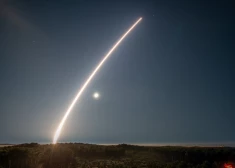 Франция успешно испытала стратегическую баллистическую ракету: может нести до 10 зарядов