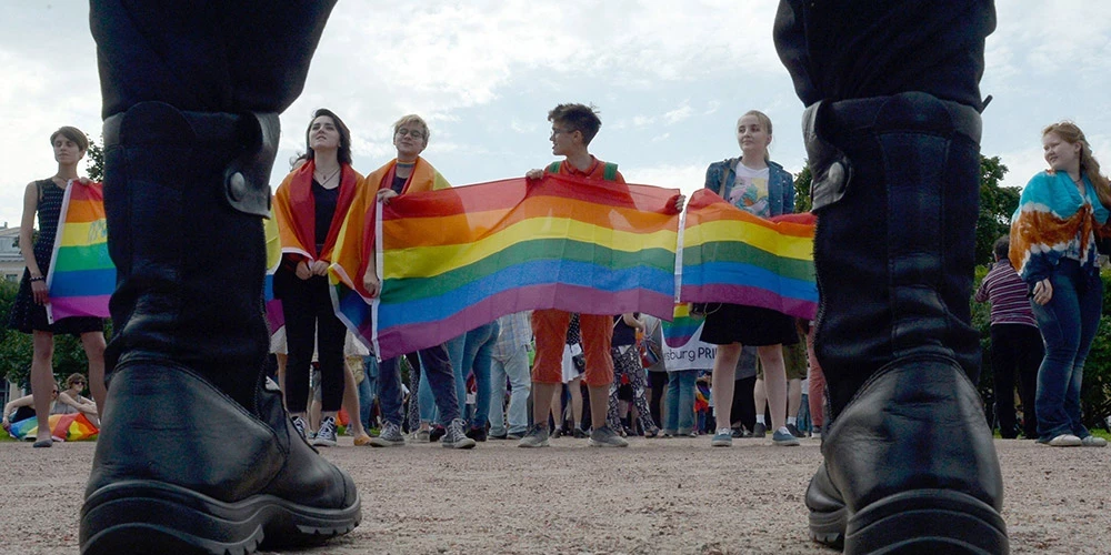 Krievija gatavojas par ekstrēmistiem pasludināt LGBT kopienu