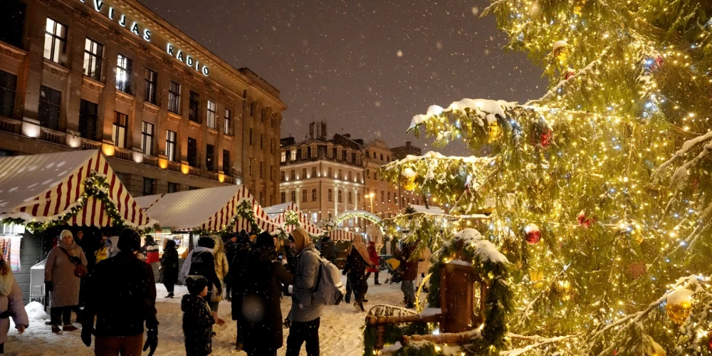 В Британии назвали лучшие города для посещения рождественских ярмарок. И первой стала Рига!