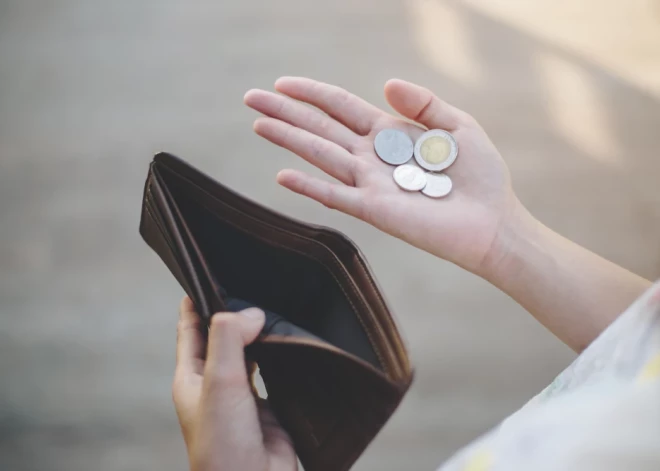 В Латвии 60 200 безработных, причем мужчин намного больше