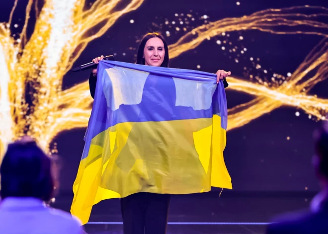 Krievija izsludinājusi meklēšanā Ukrainas Krimas tatāru dziedātāju Džamalu
