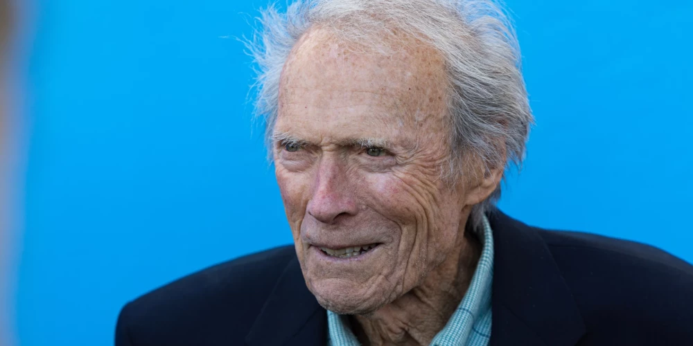Клинт Иствуд появился на публике впервые за долгое время - 93-летнего мэтра не узнать