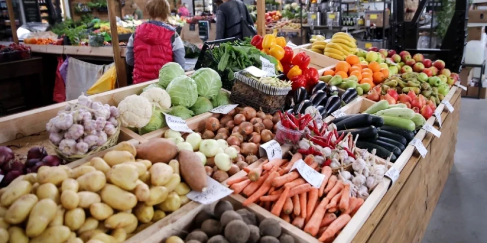 Латвийские фермеры угрожают политикам: увеличение ставки НДС на местные овощи, фрукты и ягоды - это неприемлемо