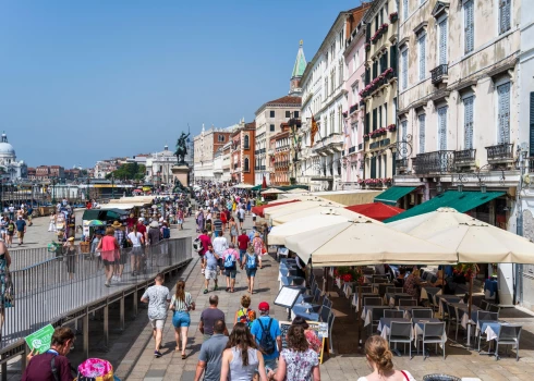Venēcija nākamgad ieviesīs tūristu nodevu par vecpilsētas apmeklējumu