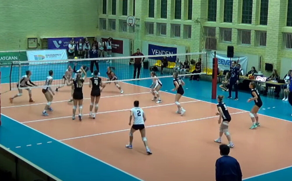 Latvijas U-18 volejbolistes EČ kvalifikācijas spēlē piekāpjas Igaunijai