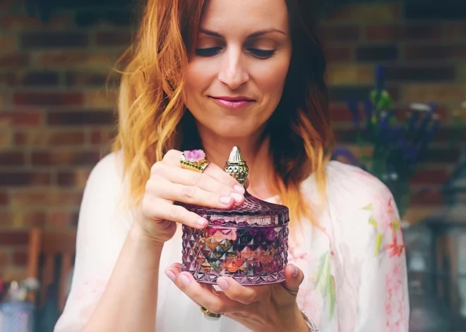 Kāpēc vienas smaržas ir noturīgas, bet citas izgaist jau pēc stundas?