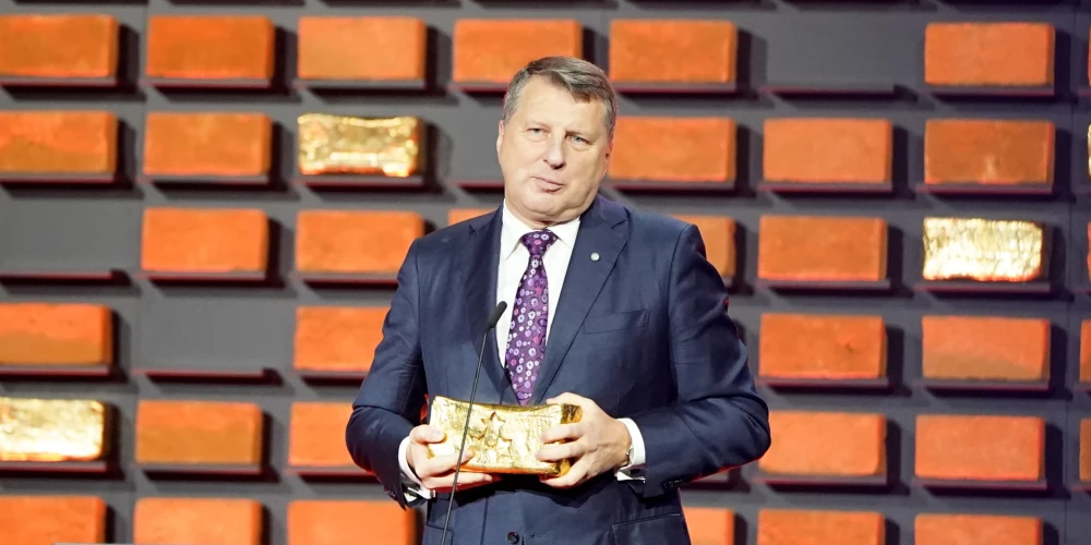 Raimonds Vējonis pārvēlēts Latvijas Basketbola savienības prezidenta amatā
