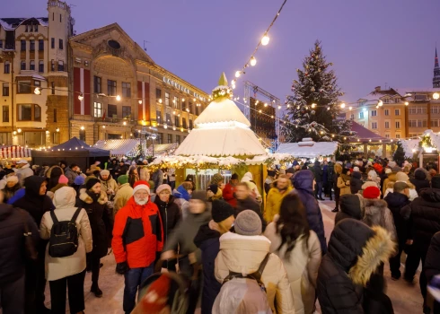 Рождественский базарчик в Старой Риге начинает работу уже в эти выходные - подробное расписание событий