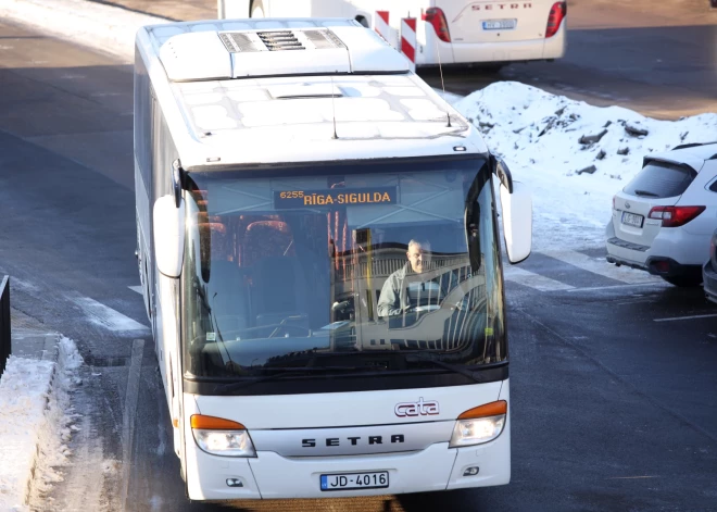 Otrdien reģionālo autobusu reisi var kavēties līdz 50 minūtēm