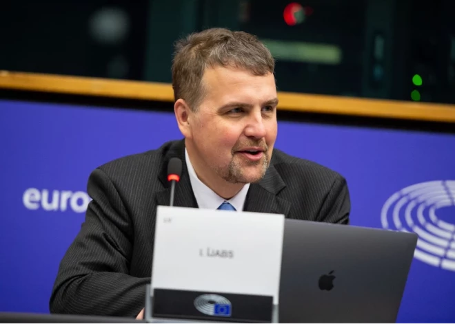 Samazināt birokrātiju, palielināt ātrumu