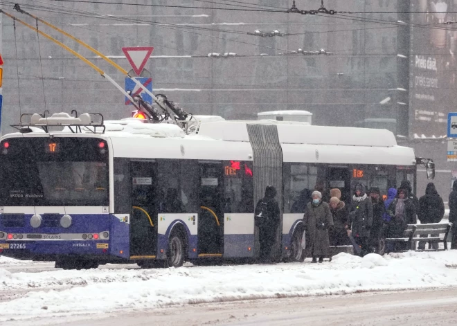 Rīgā ceturtdien ieviesīs "puteņa biļetes"