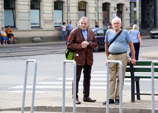 Paredz atjaunot piemaksas pie pensijām