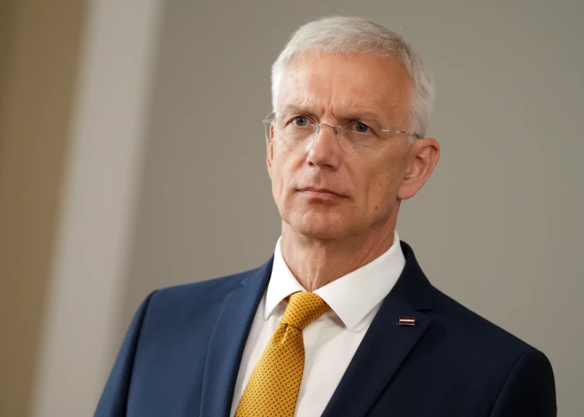 Kariņa lidojumi izrādās vēl dārgāki; Ģenerālprokuratūra sākusi pārbaudi