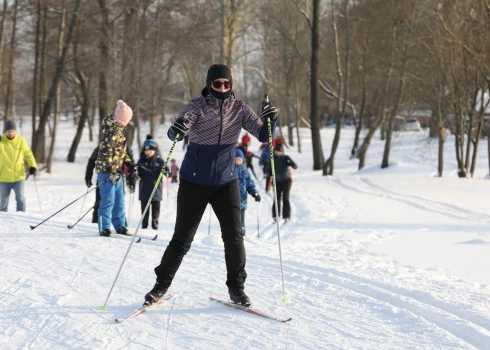 В конце недели в Риге откроют лыжную трассу в парке Победы