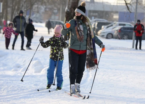 Rīgā nedēļas nogalē darbu uzsāks trīs slēpošanas trases
