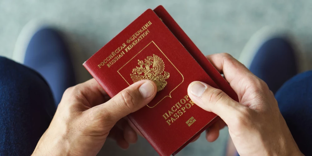 Идет сбор информации о гражданах РФ, которые должны покинуть Латвию